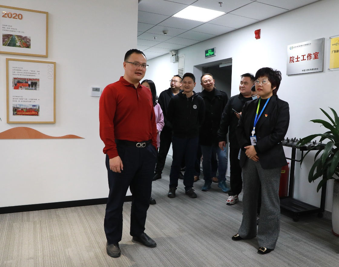 集團(tuán)公司黨委委員、紀(jì)委書記鐘麗紅帶隊檢查城市新中心公司工作